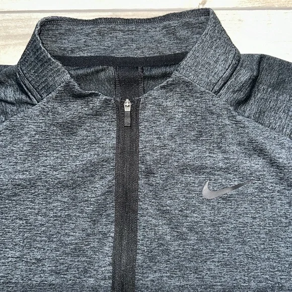 ❗️Nike Pullover 1/4 Zip - Picture 2 of 3